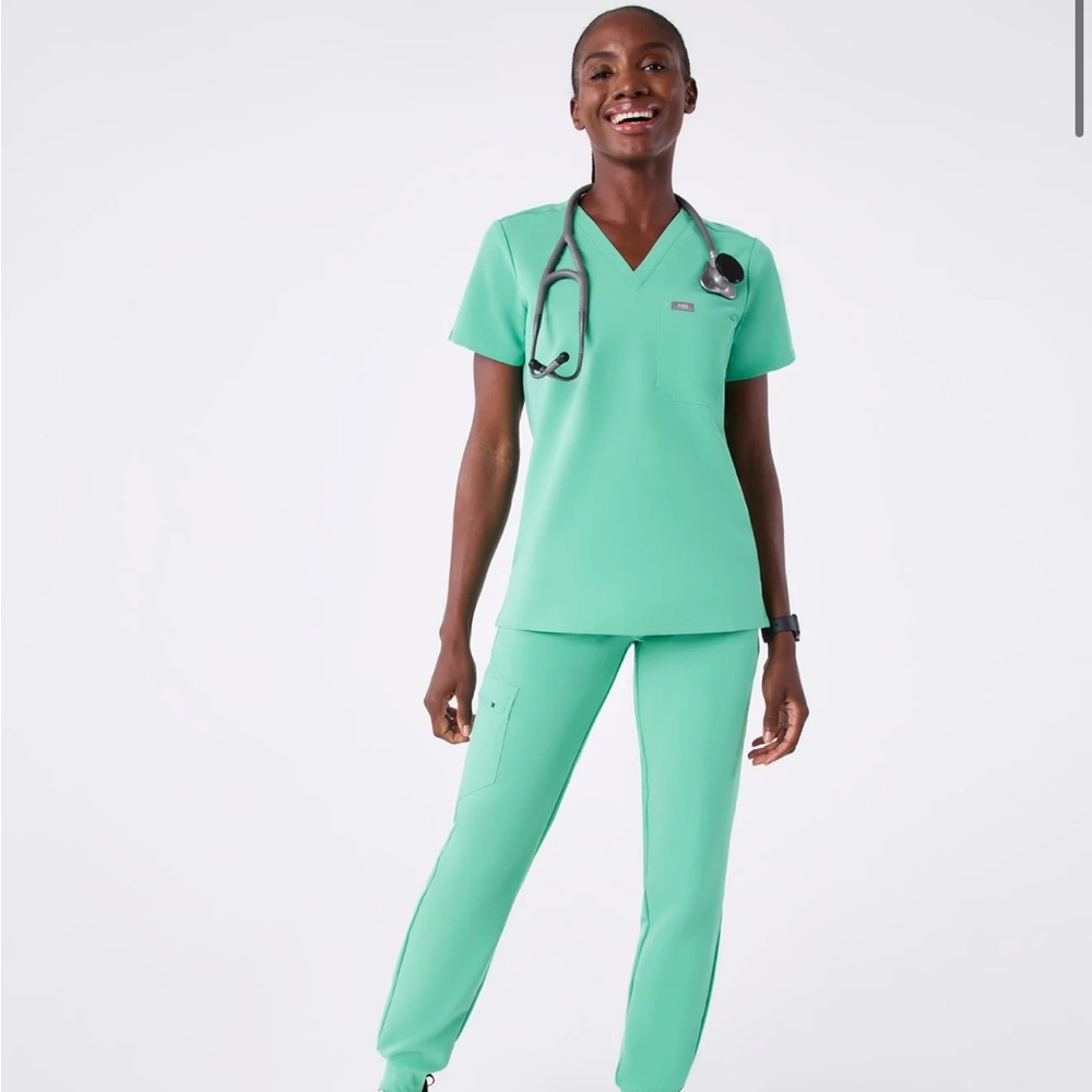 Women's Figs Scrub Joggers